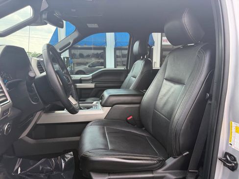 Used 2015 Ford F150 Lariat w/ Equipment Group 502A Luxury AWD/4WD image 10