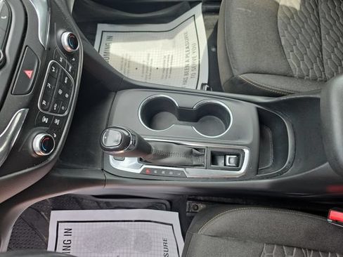 Used 2020 Chevrolet Equinox LT AWD/4WD image 21