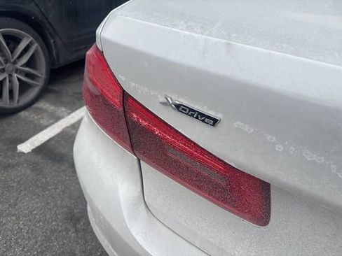 Used 2018 BMW 530i xDrive image 8