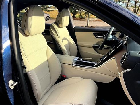 Certified 2023 Mercedes-Benz C 300 4MATIC Sedan image 7