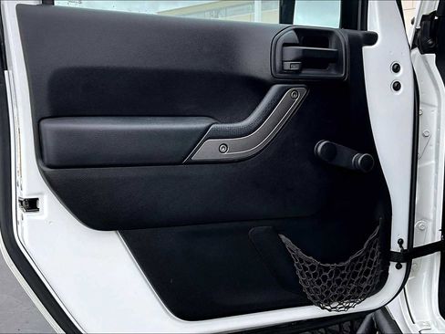 Used 2013 Jeep Wrangler Sport image 24