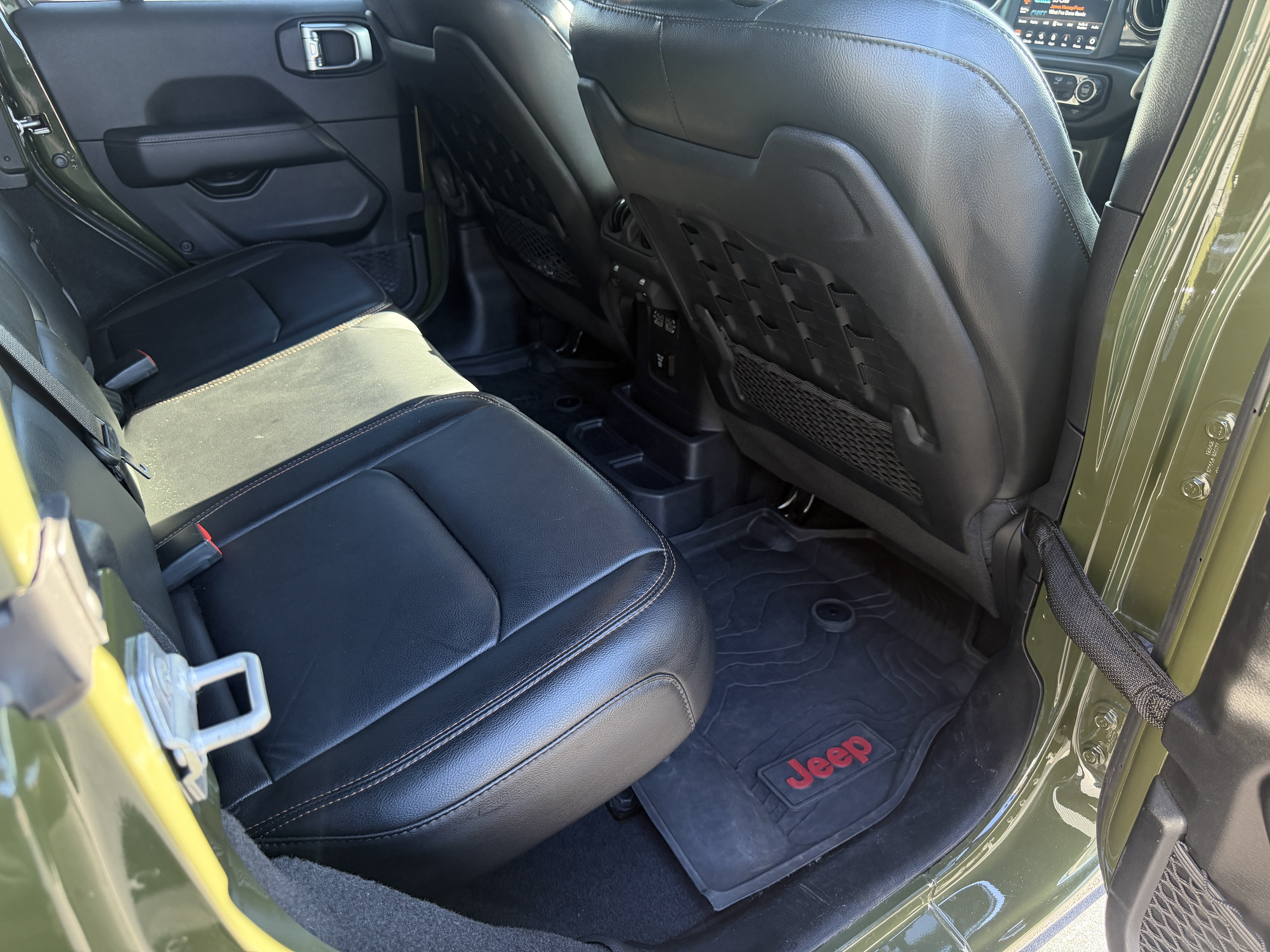Used 2022 Jeep Wrangler Unlimited Rubicon AWD/4WD image 18