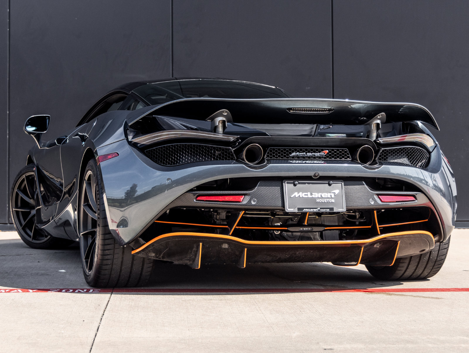 Used 2018 McLaren 720S RWD image 7
