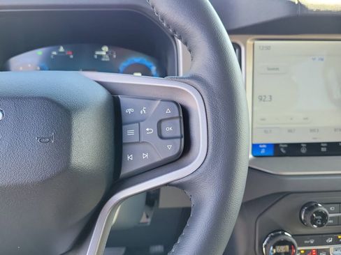 New 2025 Ford Bronco Outer Banks w/ Sasquatch Package image 24