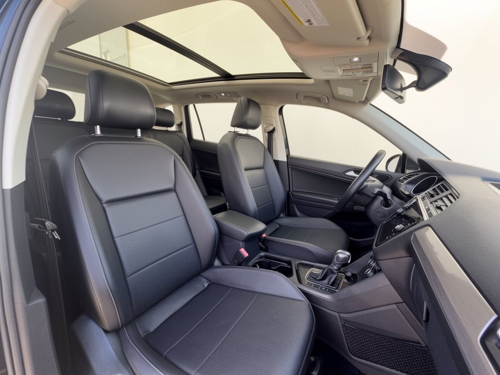 Used 2019 Volkswagen Tiguan S FWD image 30