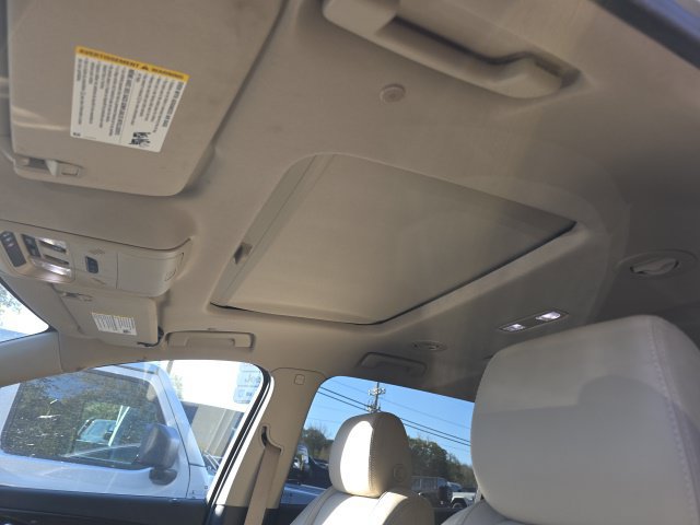Used 2020 Buick Enclave Premium w/ Sun and Sites Package AWD/4WD image 10