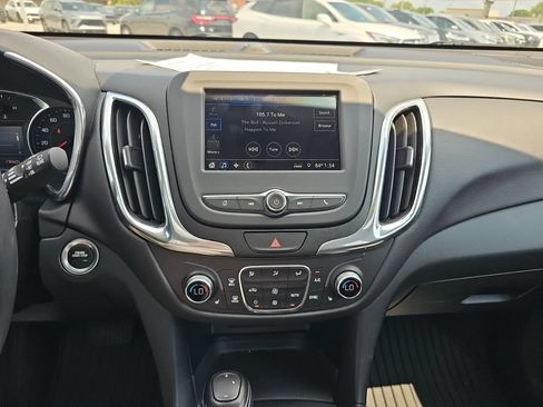 Used 2019 Chevrolet Equinox LT FWD image 17