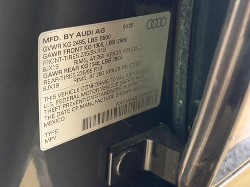 Used 2025 Audi Q5 Premium w/ Convenience Package AWD/4WD image 23