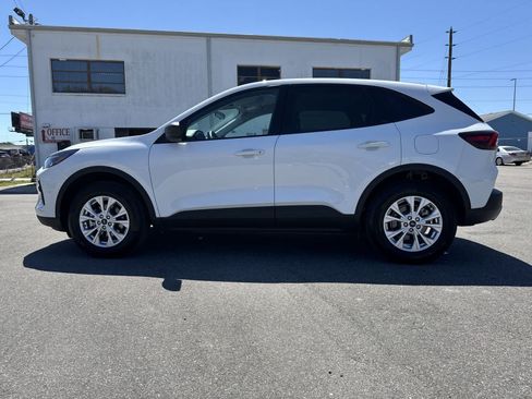 Used 2025 Ford Escape Active AWD/4WD image 5