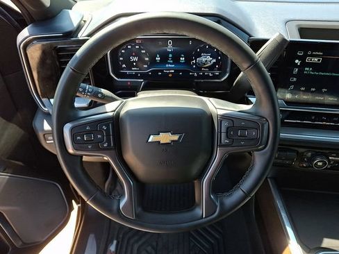 Used 2024 Chevrolet Silverado 2500 High Country w/ High Country Premium Package AWD/4WD image 19
