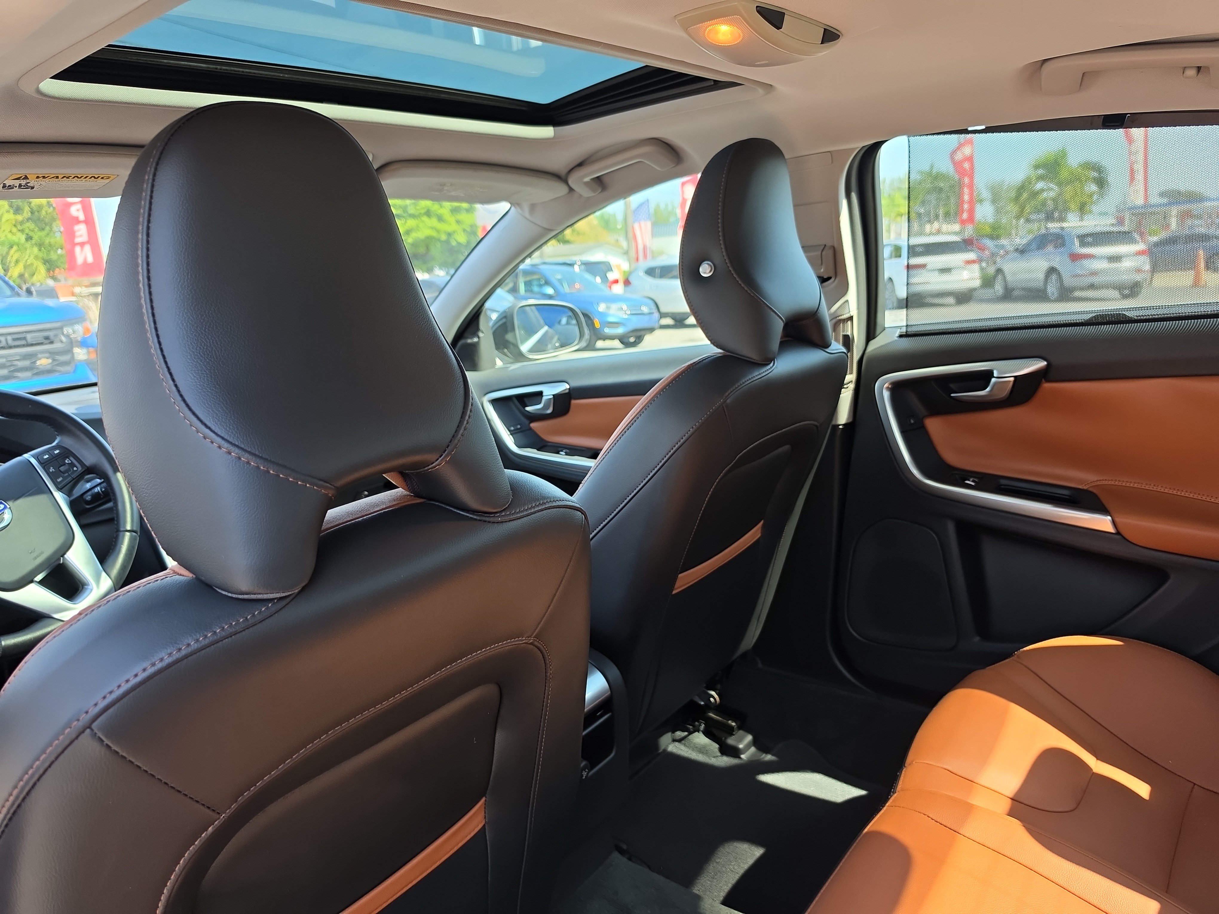 Used 2018 Volvo S60 T5 Inscription FWD image 16