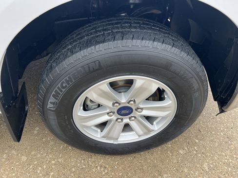 Used 2019 Ford F150 XLT image 2