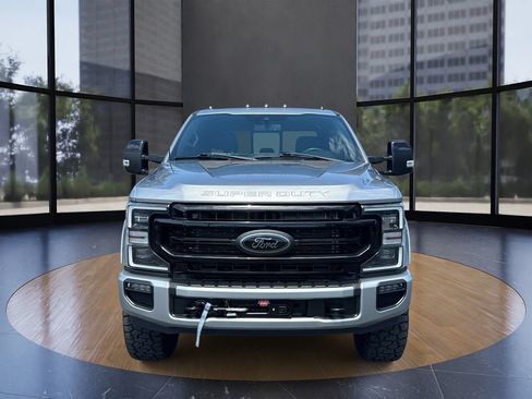 Certified 2022 Ford F350 Lariat w/ Tremor Off-Road Package AWD/4WD image 8