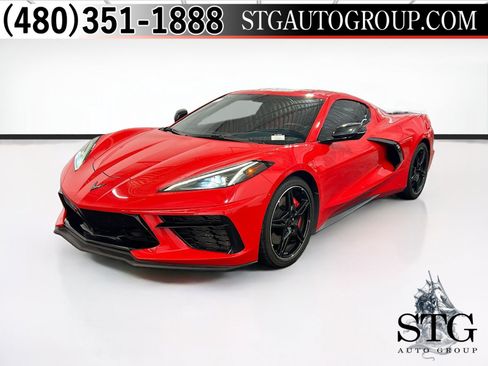 Used 2021 Chevrolet Corvette Stingray Coupe w/ Z51 Performance Package RWD image 1