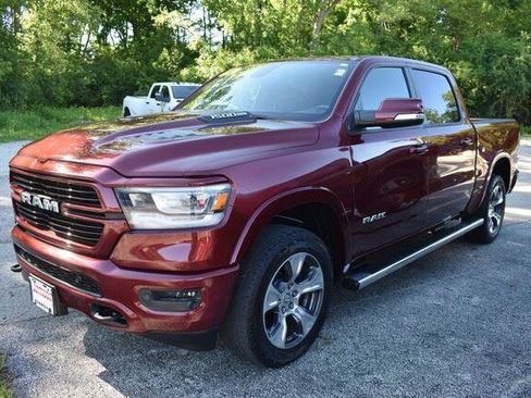 Used 2019 RAM 1500 Laramie w/ Sport Appearance Package AWD/4WD image 3