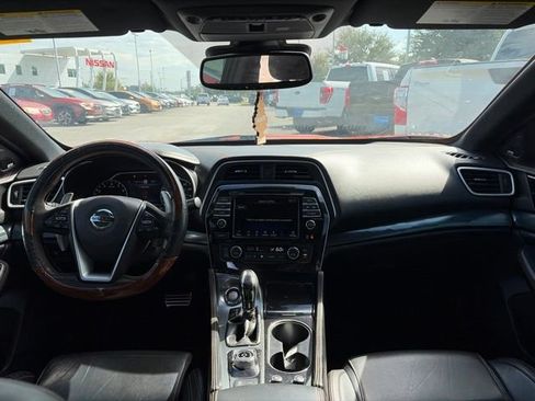 Used 2021 Nissan Maxima SR w/ Sport Mat Group FWD image 24