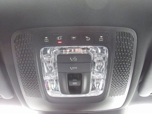 New 2025 Mercedes-Benz GLA 35 AMG 4MATIC image 32