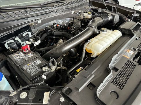 Certified 2025 Ford Expedition Active AWD/4WD image 14