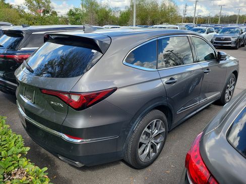 Used 2022 Acura MDX FWD w/ Technology Package image 3