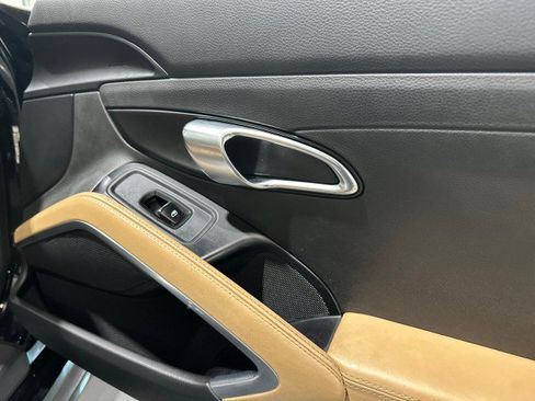 Used 2018 Porsche 718 Boxster RWD image 55