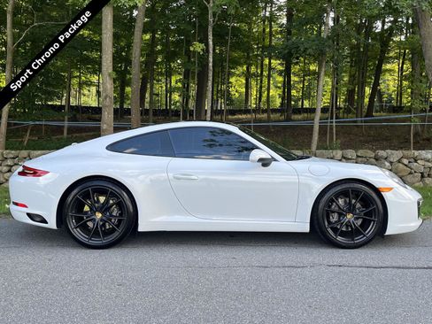 Used 2017 Porsche 911 Carrera RWD image 2