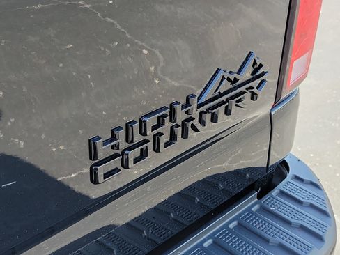 Used 2025 Chevrolet Silverado 2500 High Country w/ Midnight Edition AWD/4WD image 6