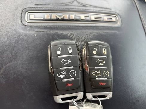 Used 2021 RAM 1500 Limited AWD/4WD image 21