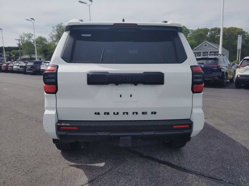 New 2026 Toyota 4Runner 4WD image 17