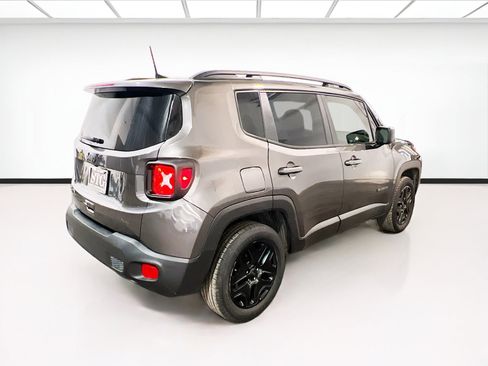 Used 2020 Jeep Renegade Sport image 4
