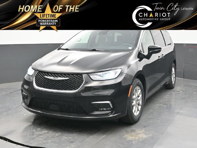 Used 2025 Chrysler Pacifica Select FWD image 1