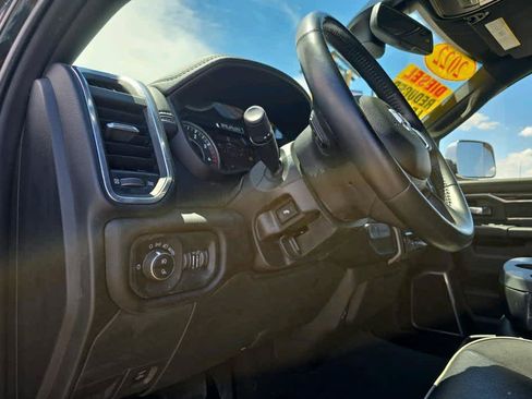 Used 2022 RAM 3500 Laramie AWD/4WD image 17