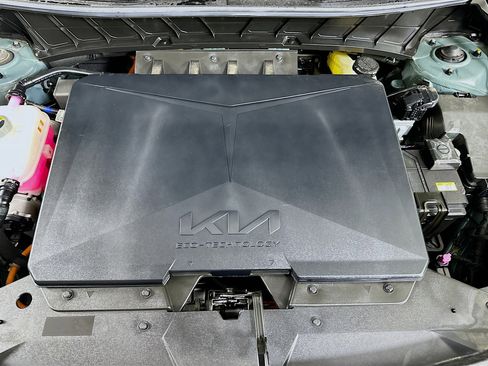 Used 2023 Kia Niro Wind w/ Wind Preserve Package FWD image 33