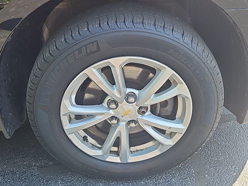 Used 2017 Chevrolet Equinox LS AWD/4WD image 23