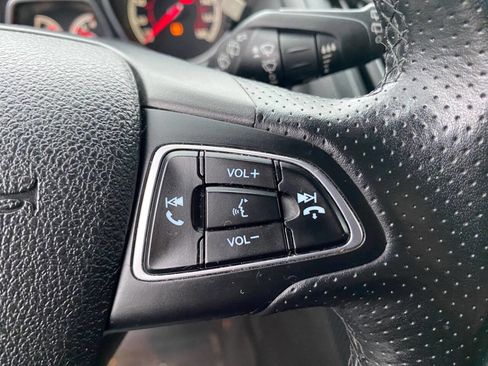 Used 2015 Ford Focus ST image 25