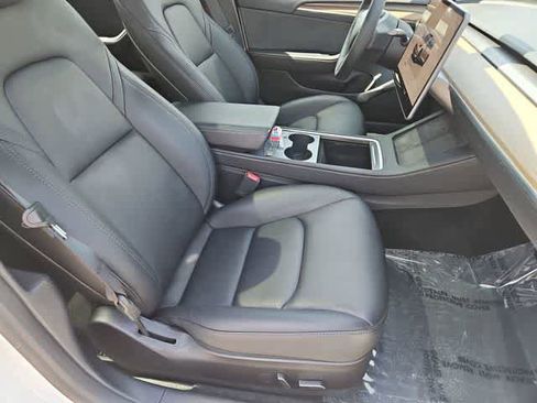 Used 2023 Tesla Model 3 Standard Range image 22
