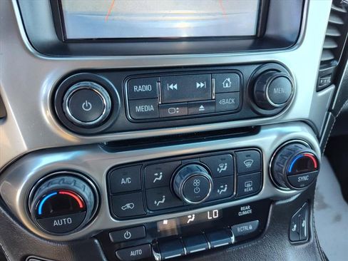 Used 2018 Chevrolet Tahoe LT image 23