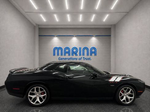Certified 2016 Dodge Challenger R/T Plus RWD image 20