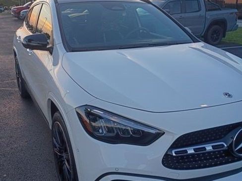 Used 2025 Mercedes-Benz GLA 250 4MATIC image 14