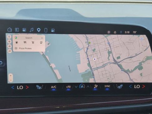 Certified 2025 Chevrolet Traverse Z71 AWD/4WD image 14