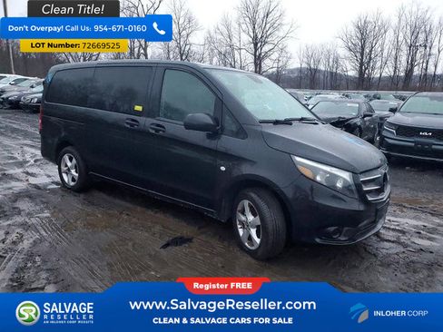 Used 2018 Mercedes-Benz Metris Passenger image 5