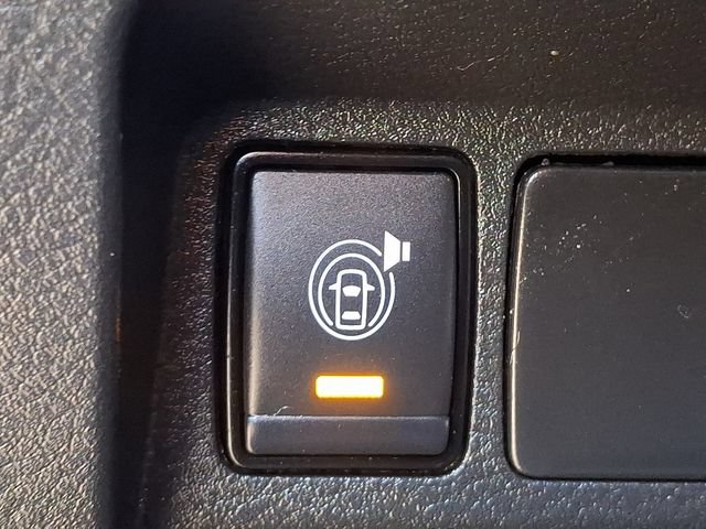 Used 2024 Nissan Frontier SV w/ Technology Package AWD/4WD image 24