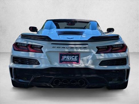 Used 2025 Chevrolet Corvette Z06 RWD image 7
