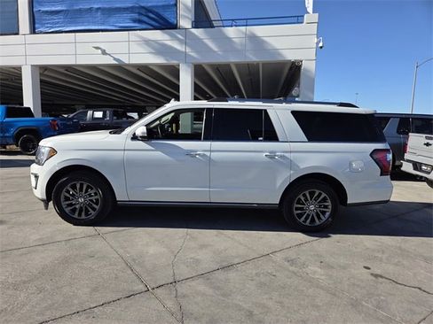 Used 2021 Ford Expedition Max Limited image 3