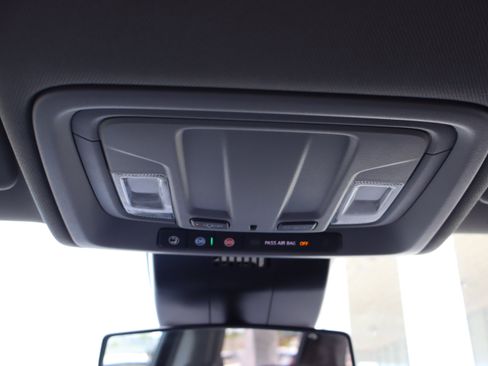 Used 2022 Chevrolet Silverado 1500 LT image 30