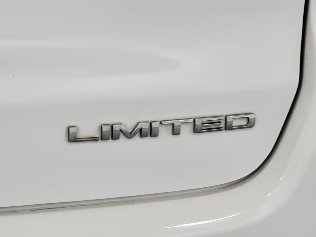 Used 2022 Jeep Compass Limited AWD/4WD image 9