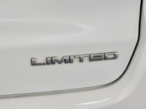 Used 2022 Jeep Compass Limited AWD/4WD image 9