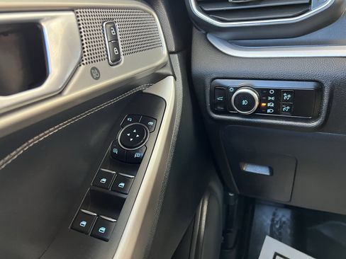 Used 2023 Ford Explorer XLT w/ Equipment Group 202A image 47