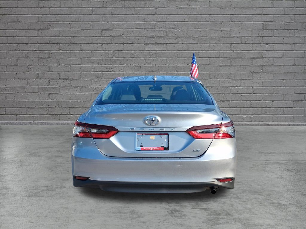 Used 2024 Toyota Camry LE w/ Convenience Package FWD image 7