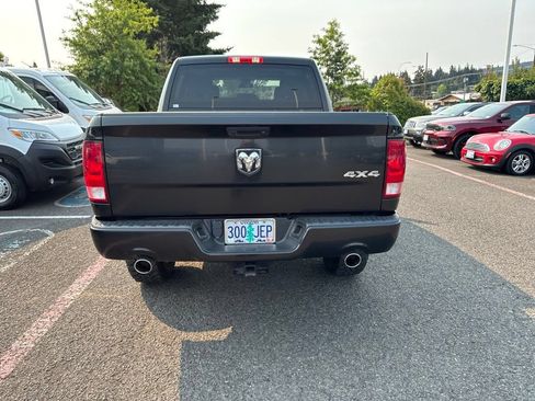 Used 2018 RAM 1500 Express w/ Express Value Package AWD/4WD image 5