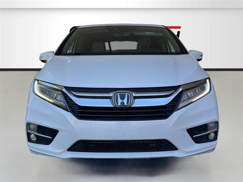 Used 2020 Honda Odyssey Elite image 2